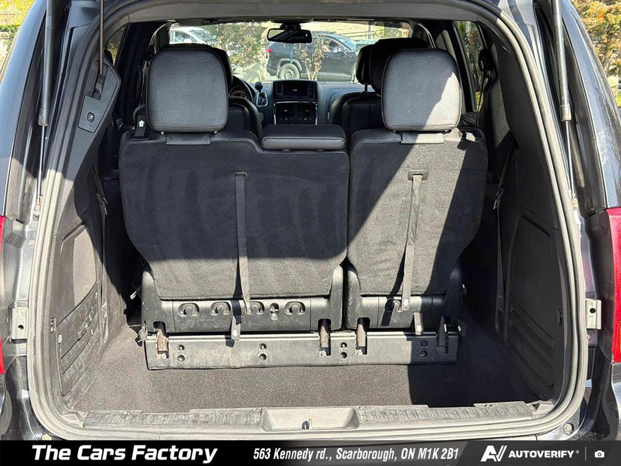 2019 Dodge Grand Caravan GT Stow 'N Go DVD / Leather / 1-Owner No Accident Photo
