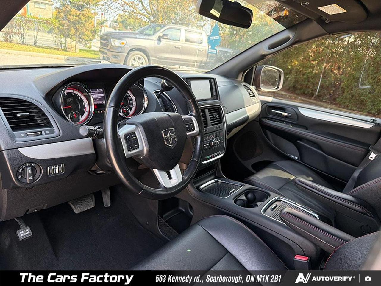 2019 Dodge Grand Caravan GT Stow 'N Go DVD / Leather / 1-Owner No Accident Photo