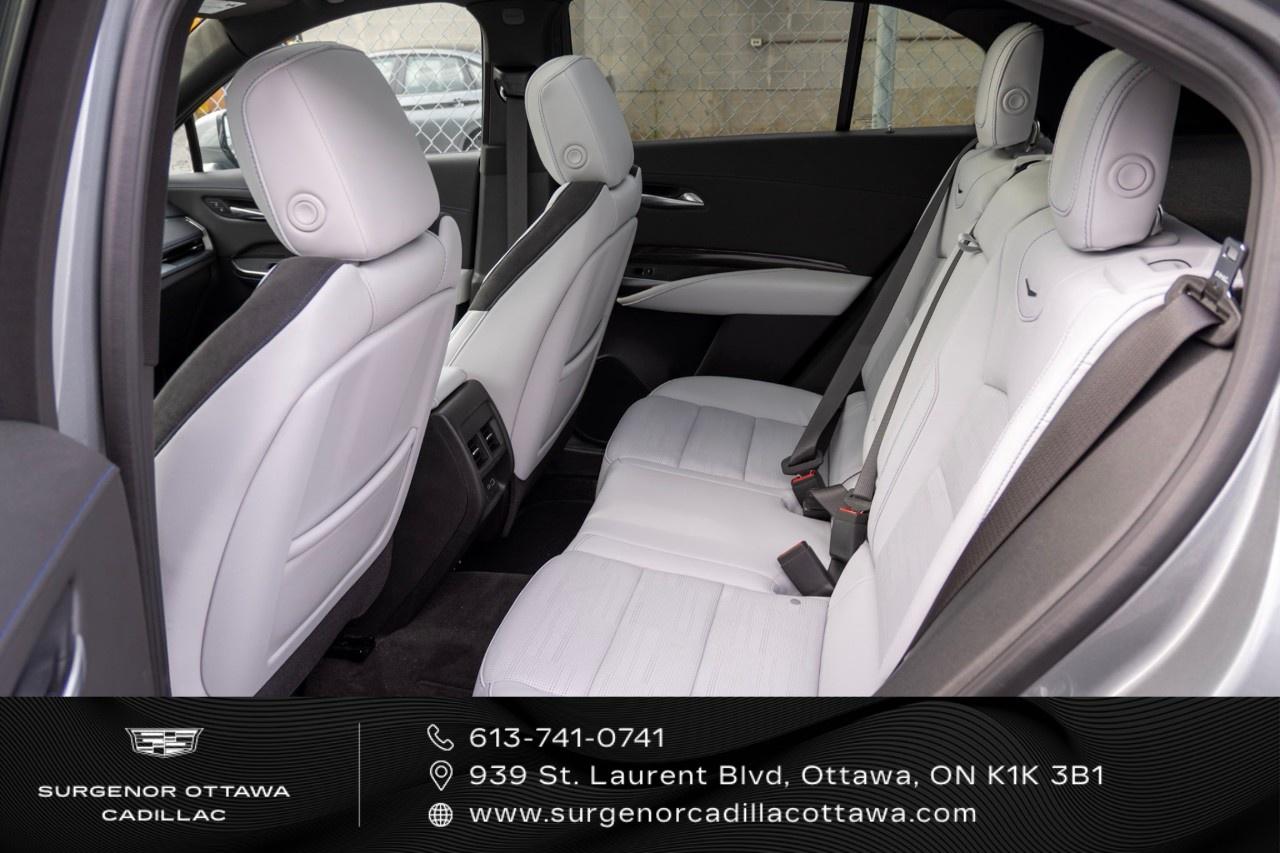 2025 Cadillac XT4 AWD 4dr Sport Photo