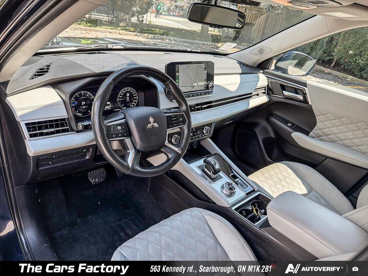 2024 Mitsubishi Outlander GT PREMIUM-S AWC Loaded No Accident Apple CarPlay! Photo