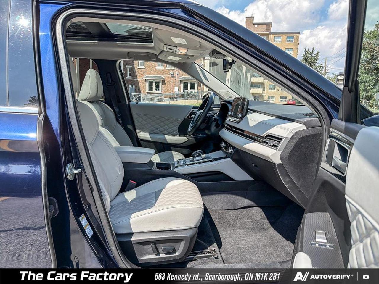 2024 Mitsubishi Outlander GT PREMIUM-S AWC Loaded No Accident Apple CarPlay! Photo