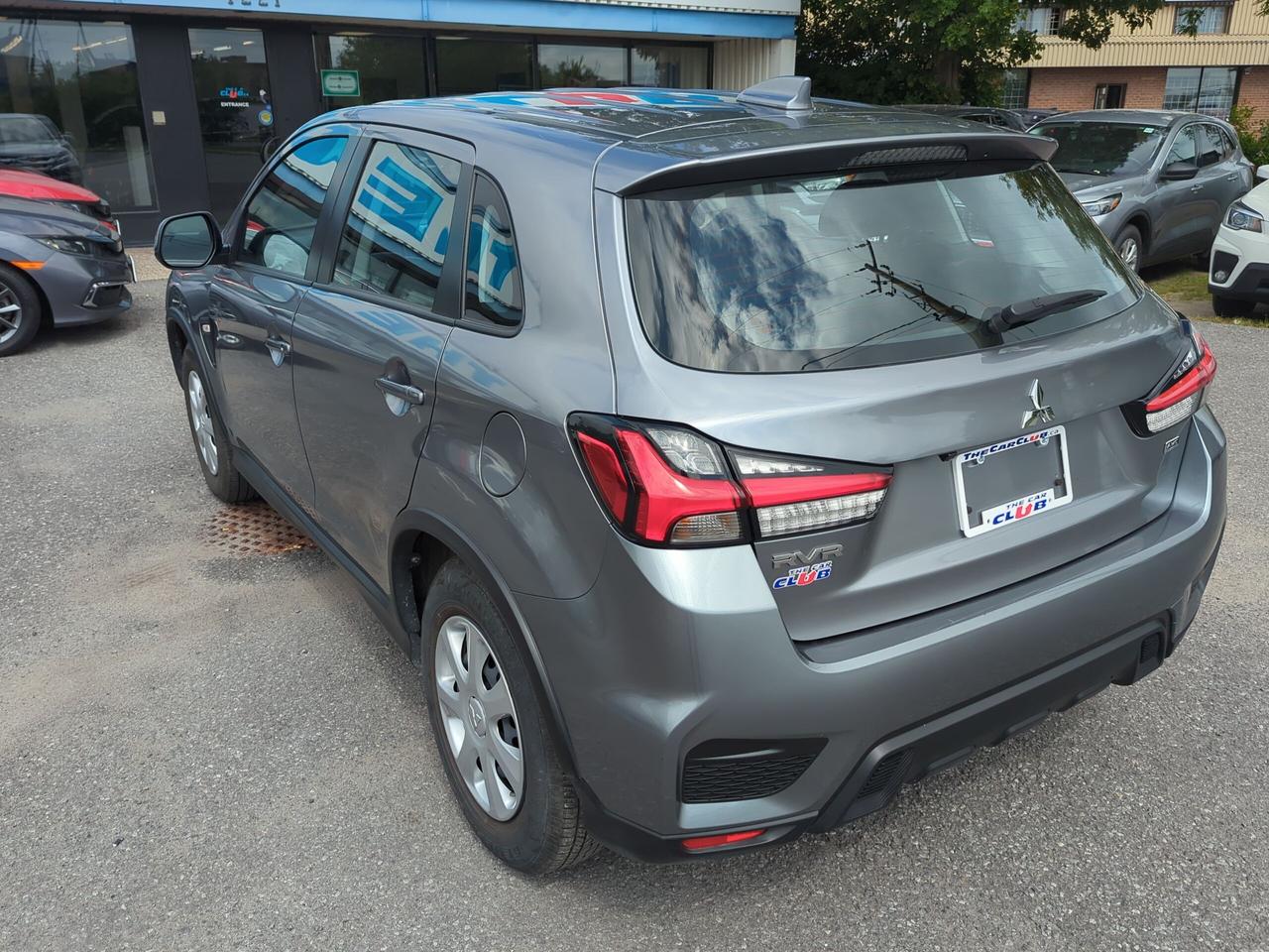 2024 Mitsubishi RVR ES
