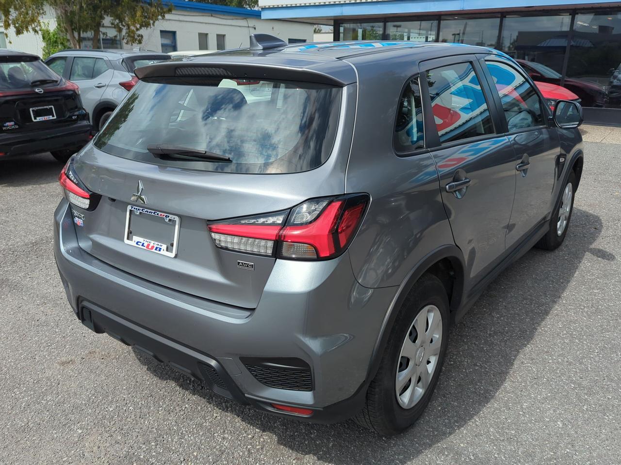 2024 Mitsubishi RVR ES
