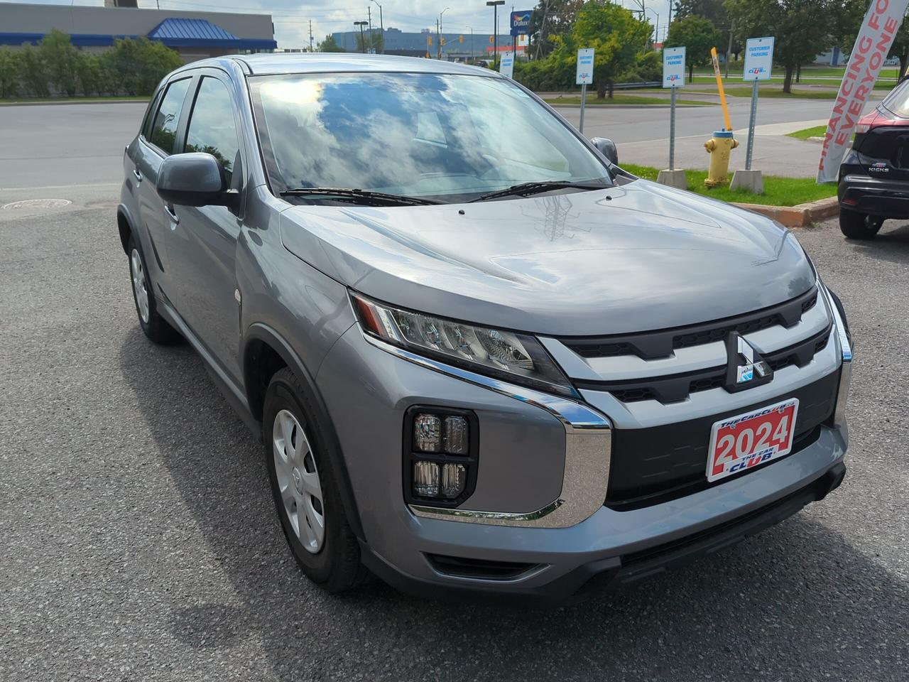 2024 Mitsubishi RVR ES
