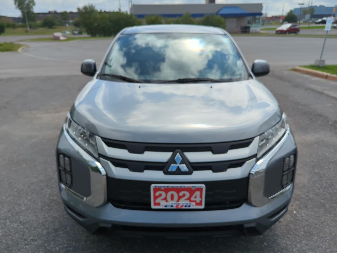 2024 Mitsubishi RVR ES
