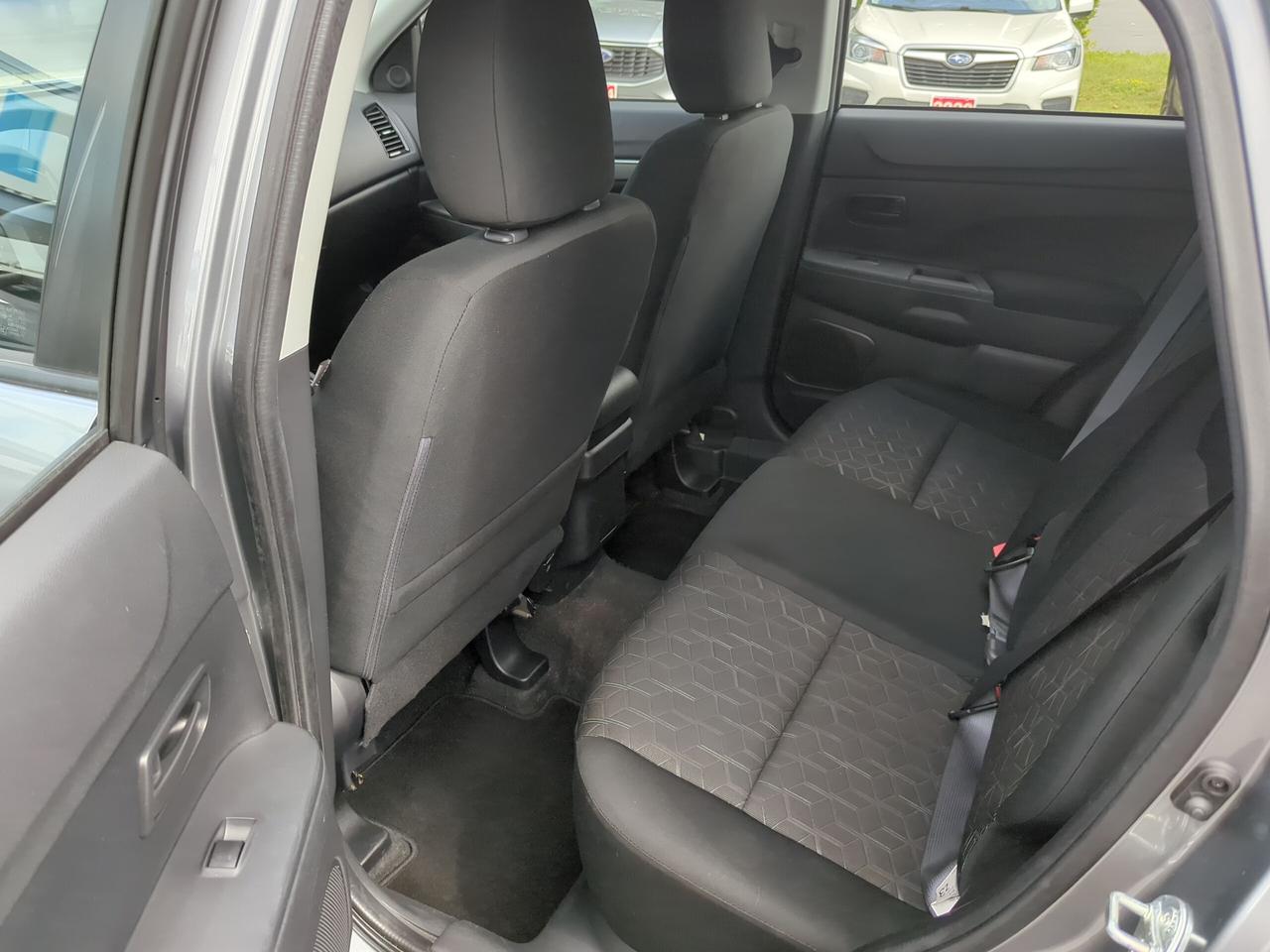 2024 Mitsubishi RVR ES