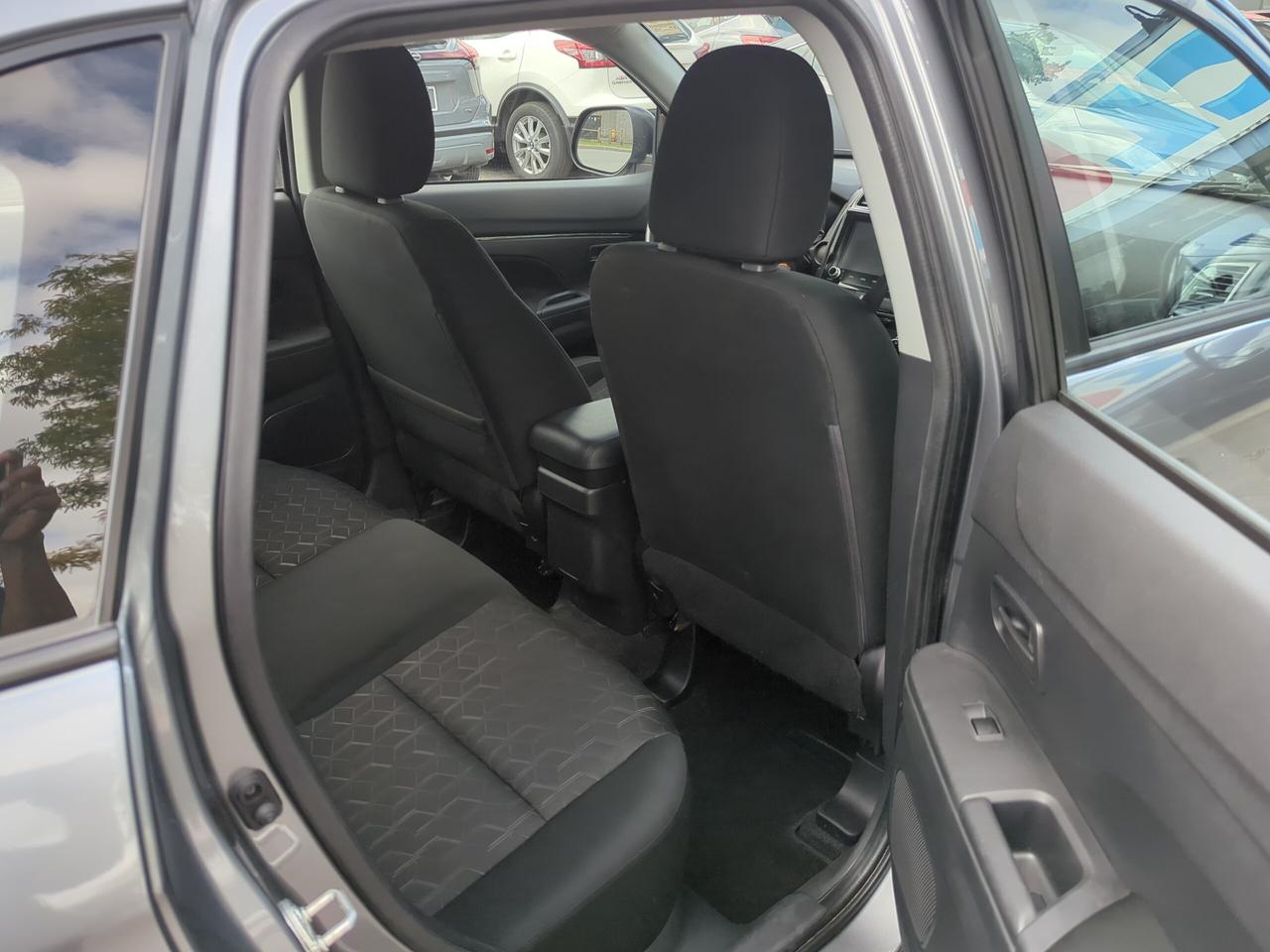 2024 Mitsubishi RVR ES