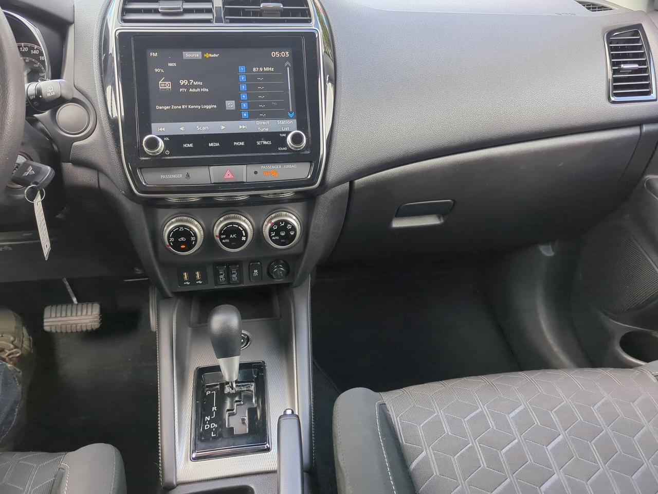 2024 Mitsubishi RVR ES