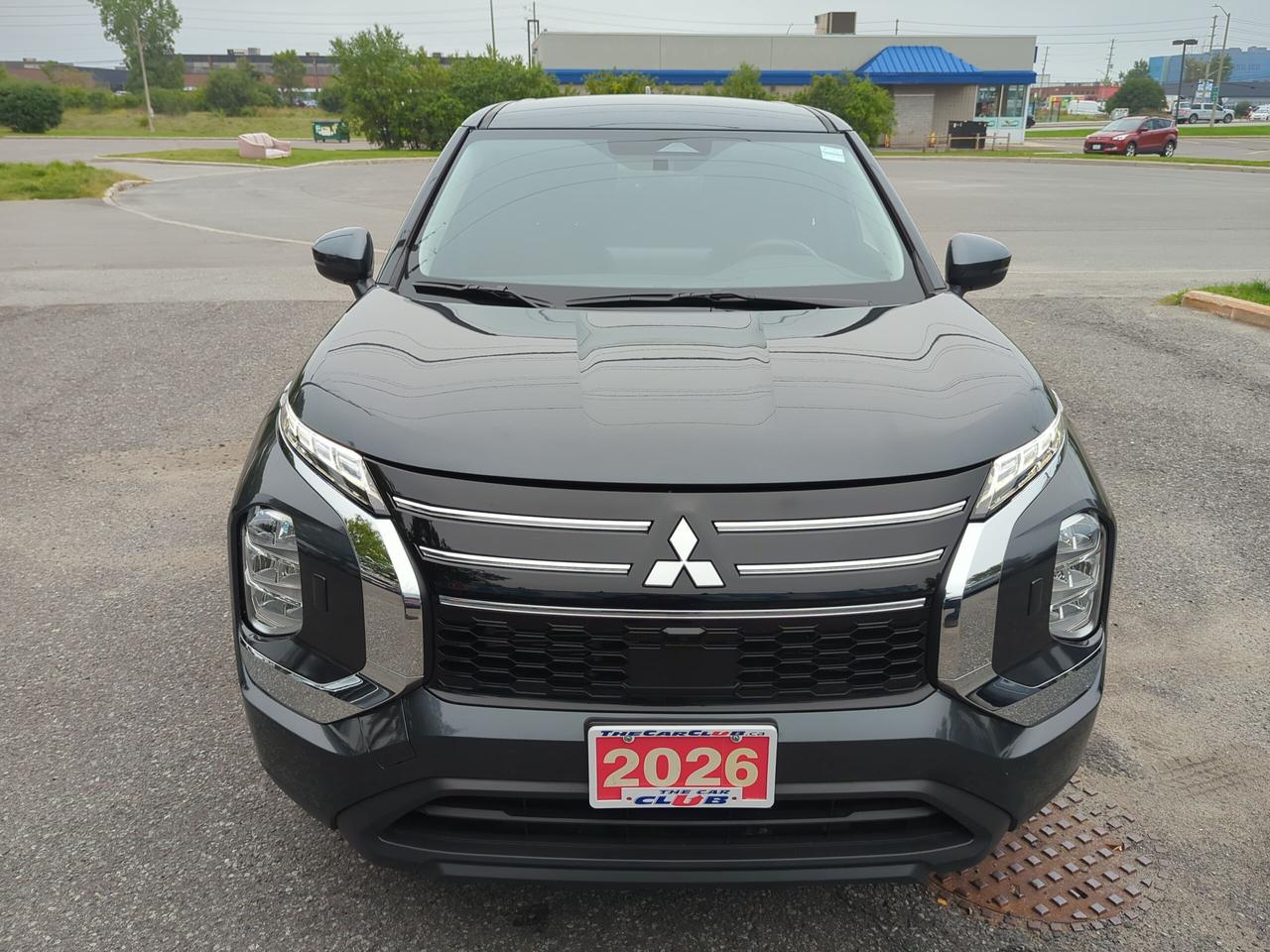 2026 Mitsubishi Outlander ES