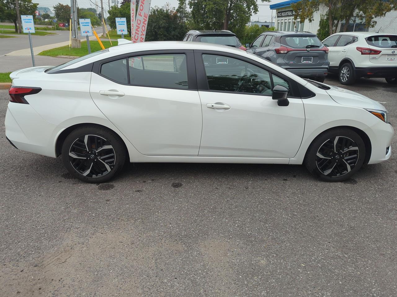 2024 Nissan Versa SR