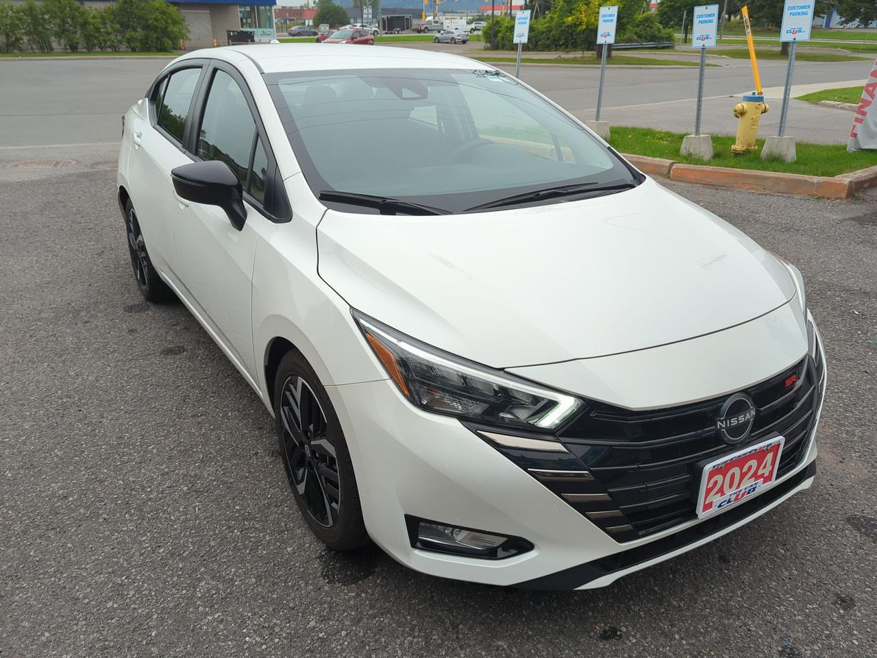 2024 Nissan Versa SR