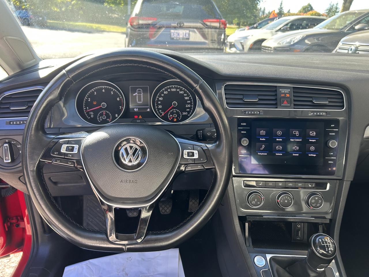 2018 Volkswagen Golf SportWagen Comfortline- 6SPD, AWD, APPLE CARPLAY/ANDROID AUTO Photo