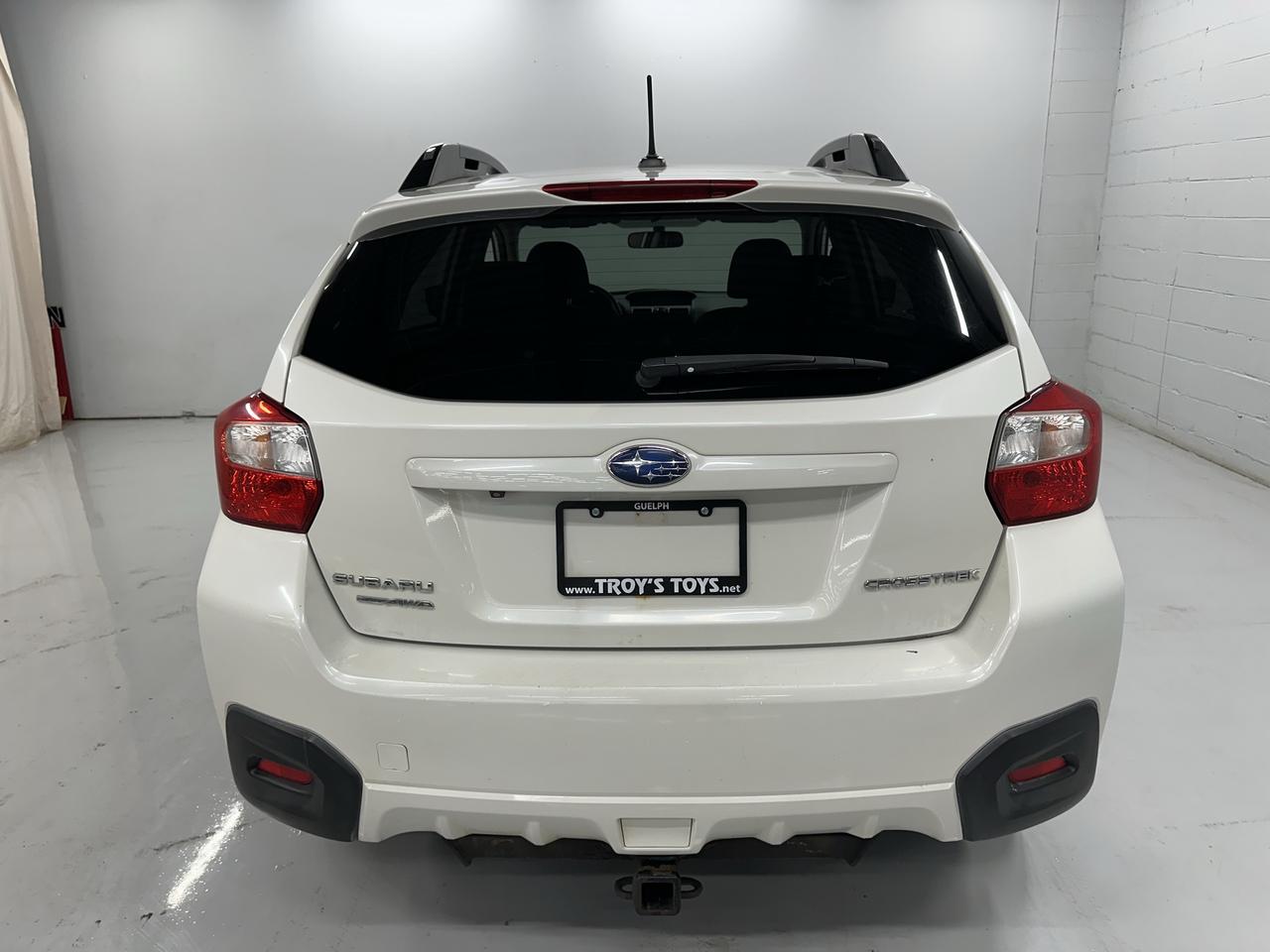 2016 Subaru Crosstrek 2.0i w/Touring Pkg Photo5