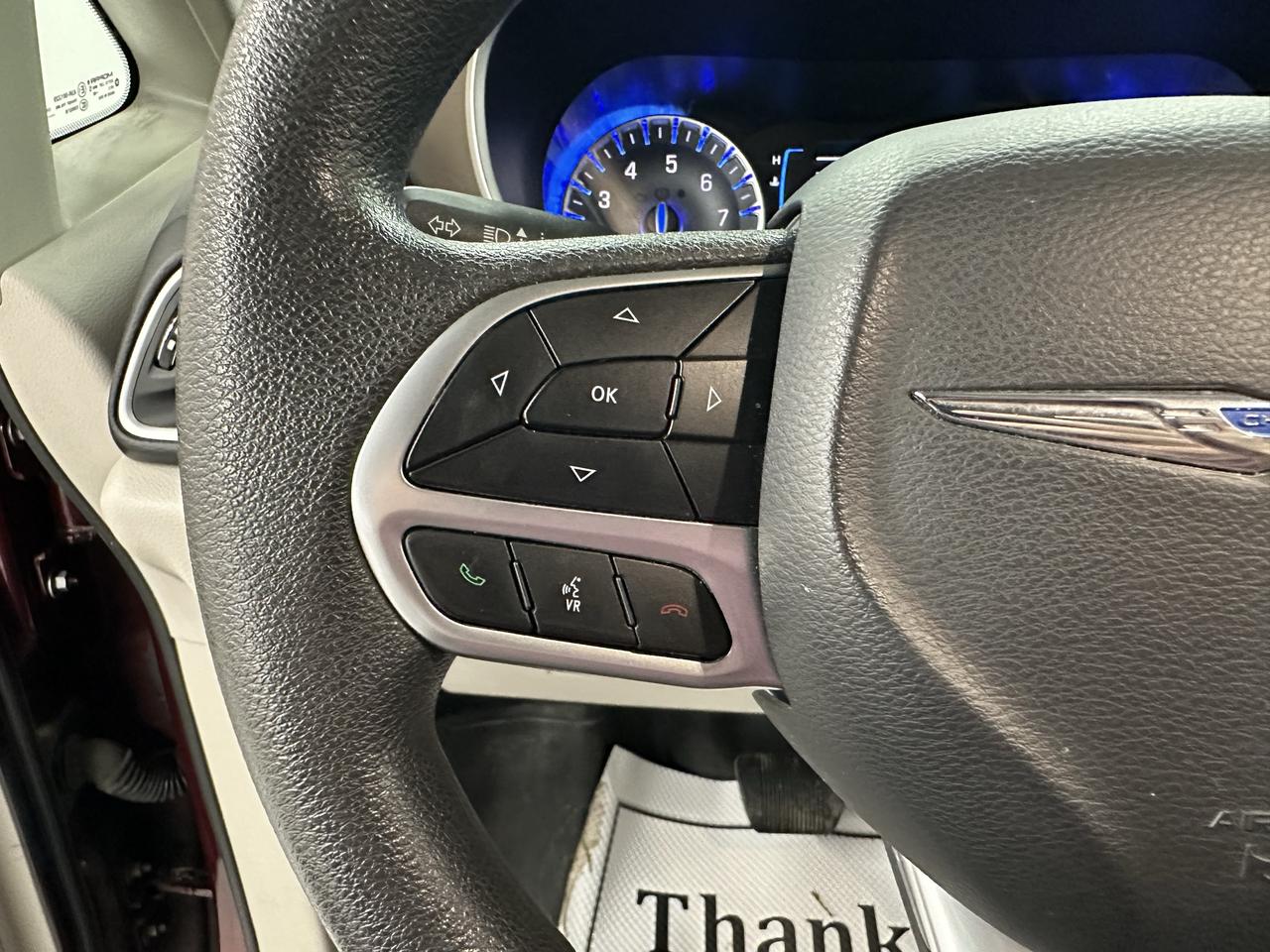 2017 Chrysler Pacifica Touring Photo13