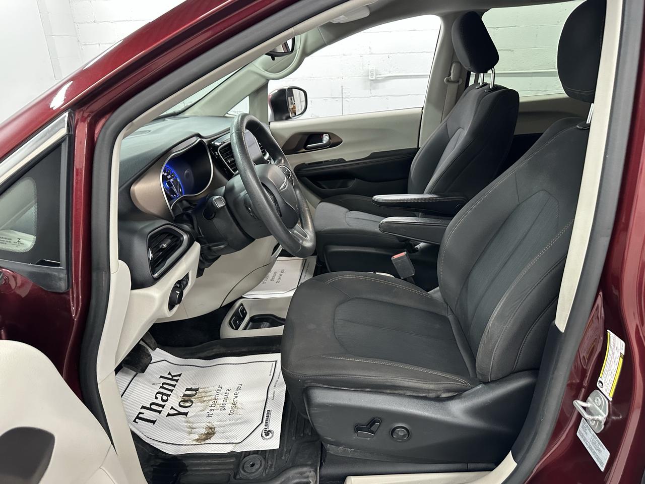 2017 Chrysler Pacifica Touring Photo38