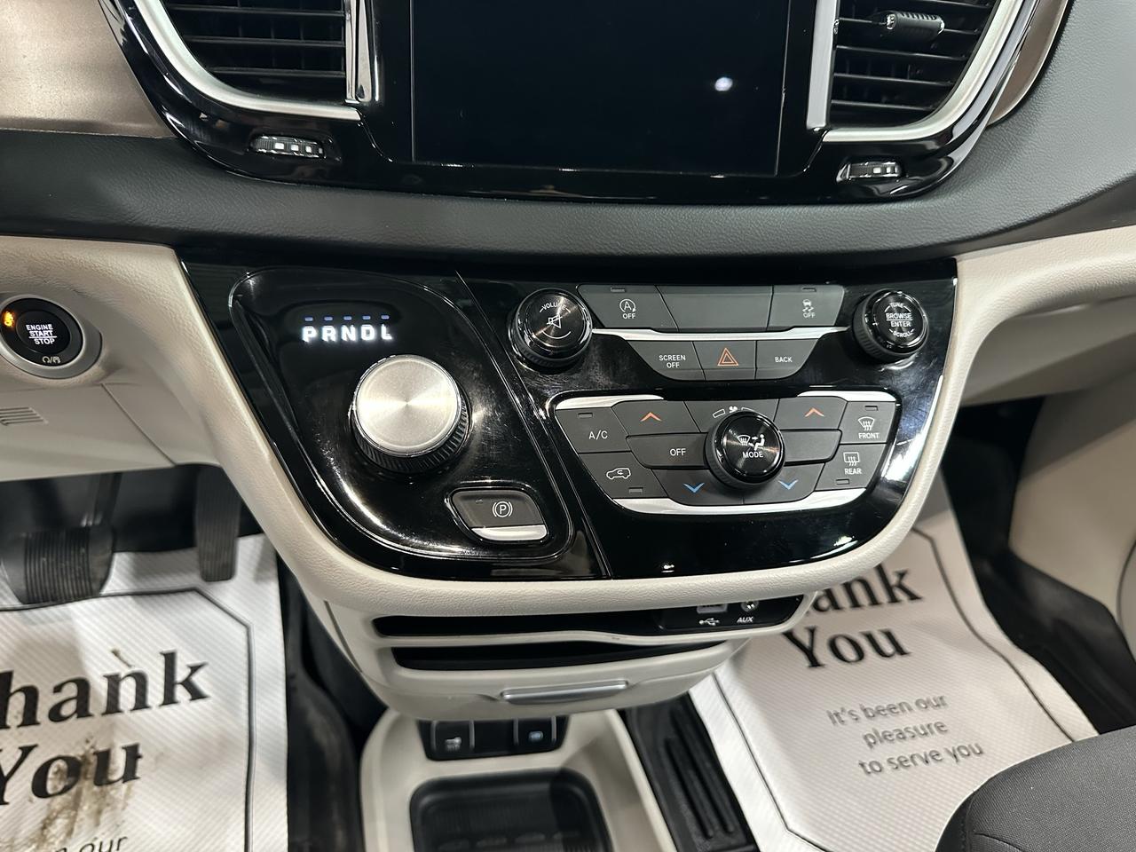 2017 Chrysler Pacifica Touring Photo29