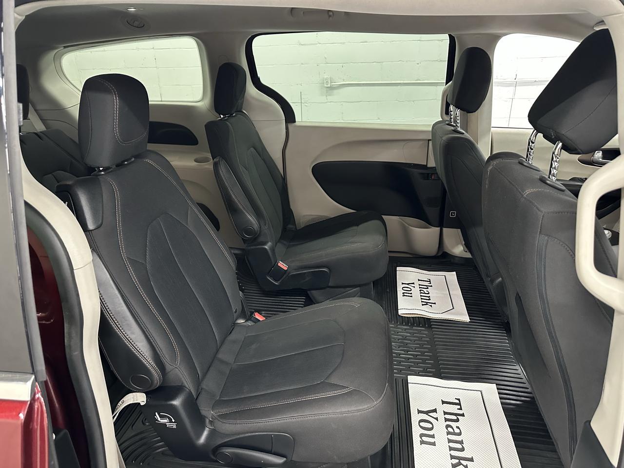 2017 Chrysler Pacifica Touring Photo28