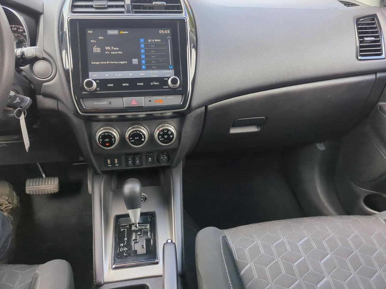 2024 Mitsubishi RVR ES