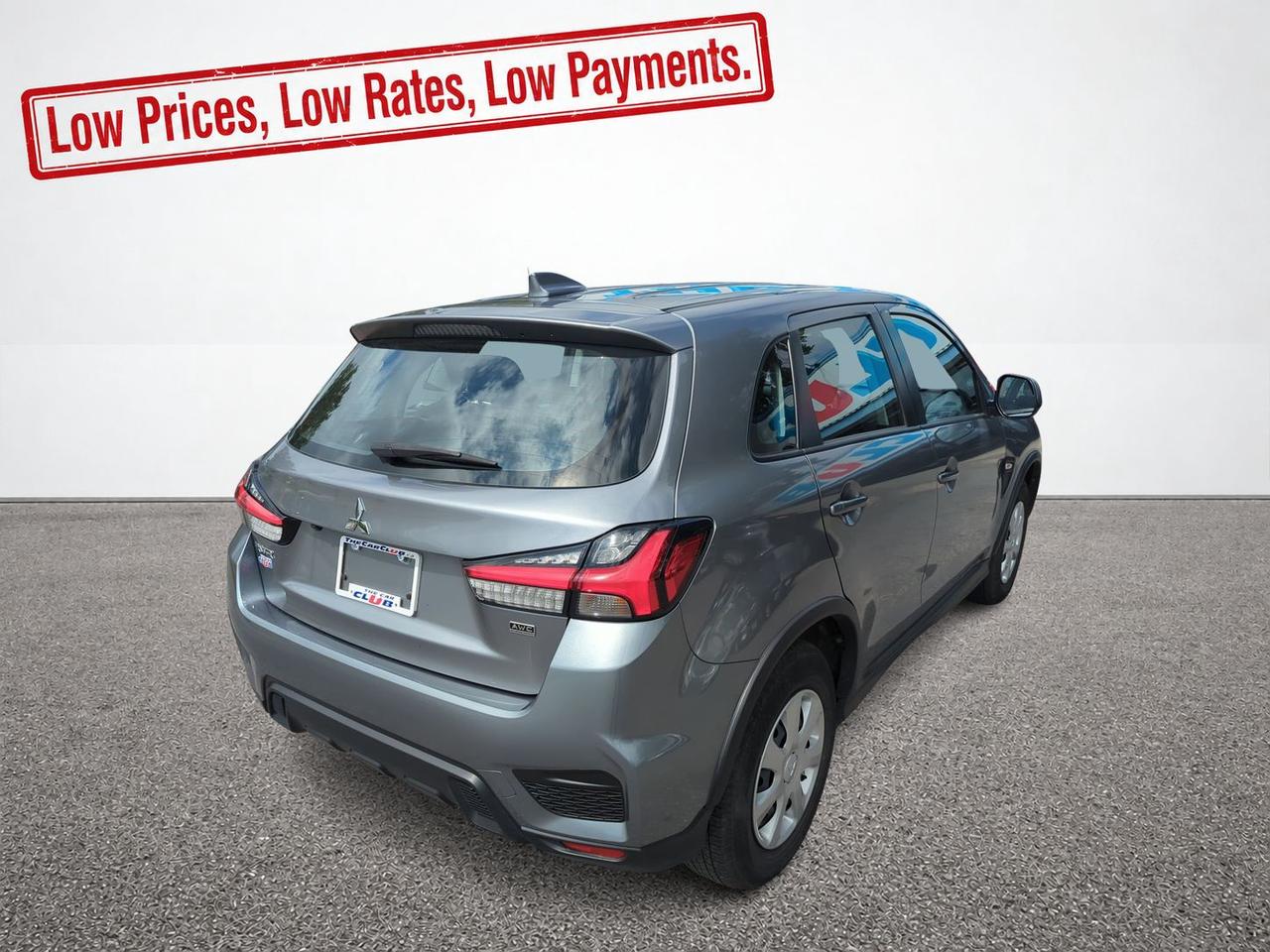 2024 Mitsubishi RVR ES