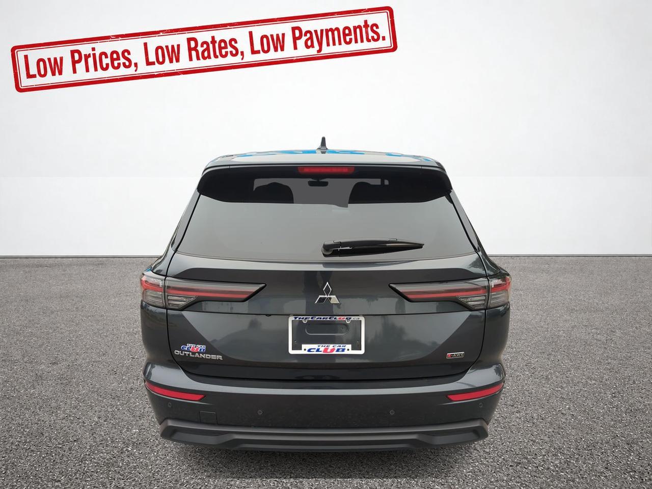 2026 Mitsubishi Outlander ES