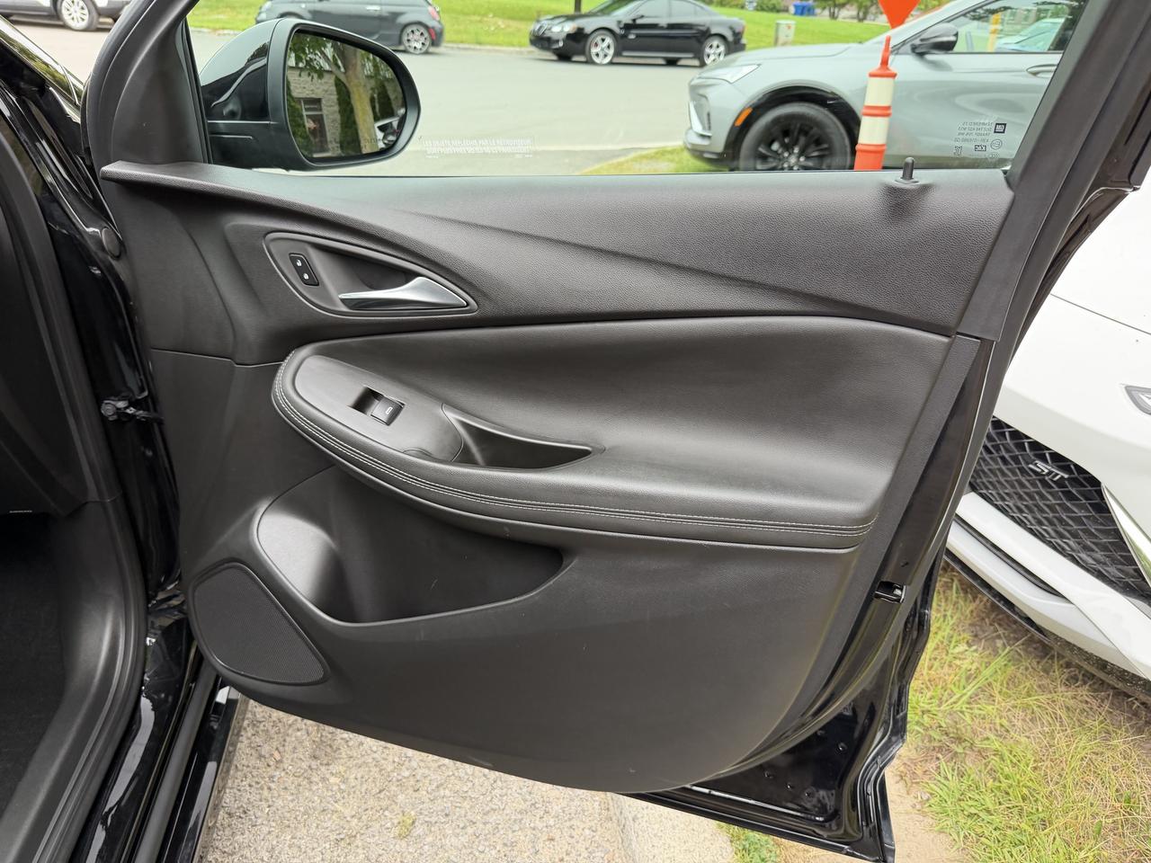2024 Buick Encore GX GX Sport Touring - AWD, 360 CAM, LOW KM'S!!! Photo90