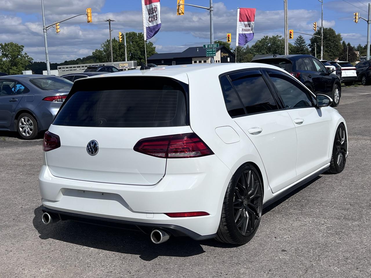 2019 Volkswagen Golf GTI 6 speed manual Photo