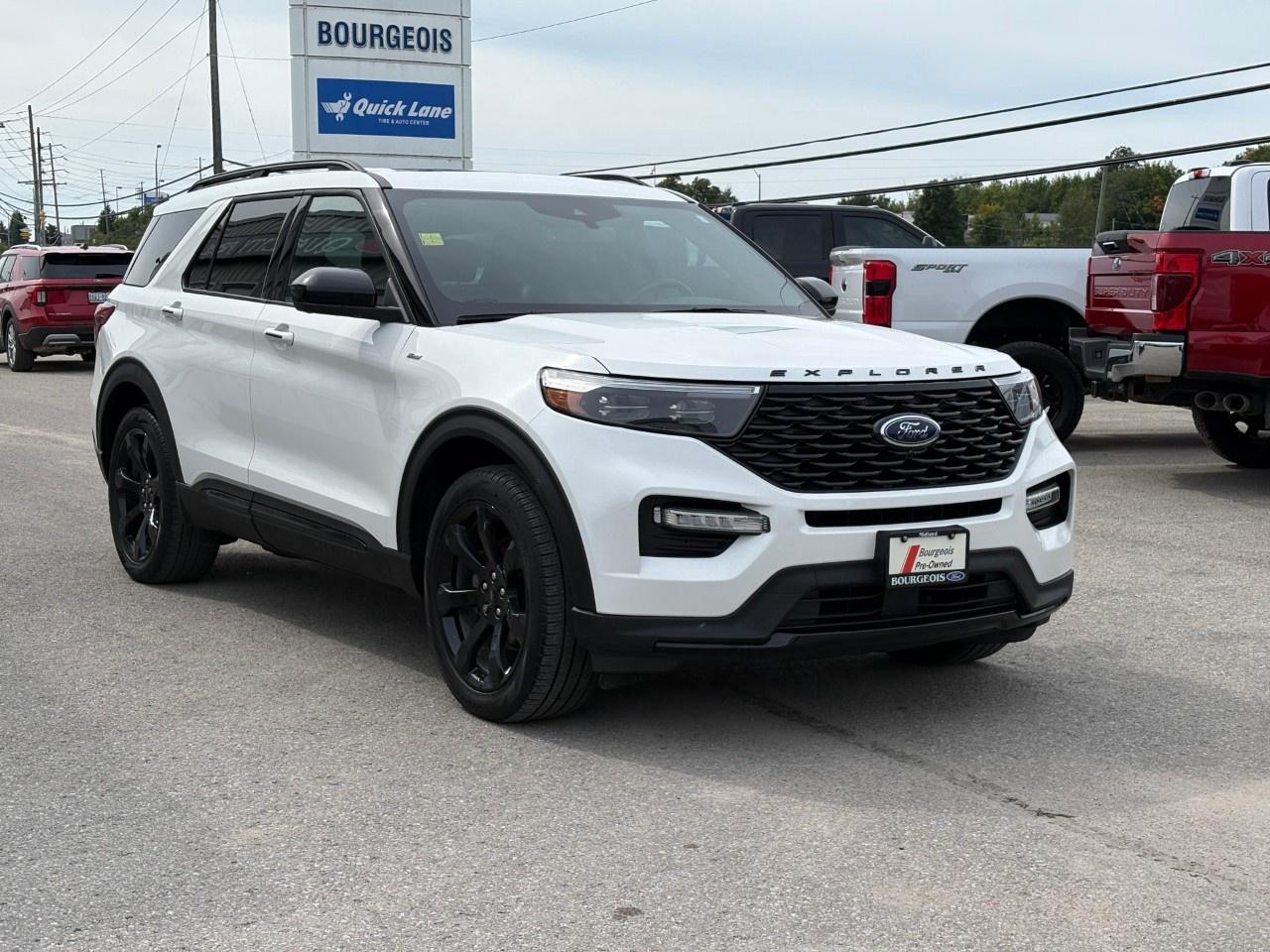 2023 Ford Explorer ST-Line 4WD Photo3