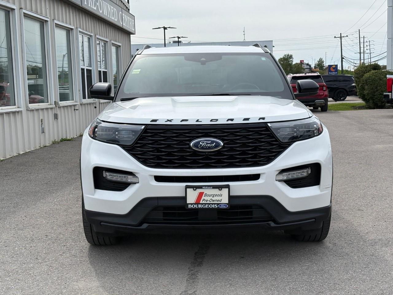 2023 Ford Explorer ST-Line 4WD Photo