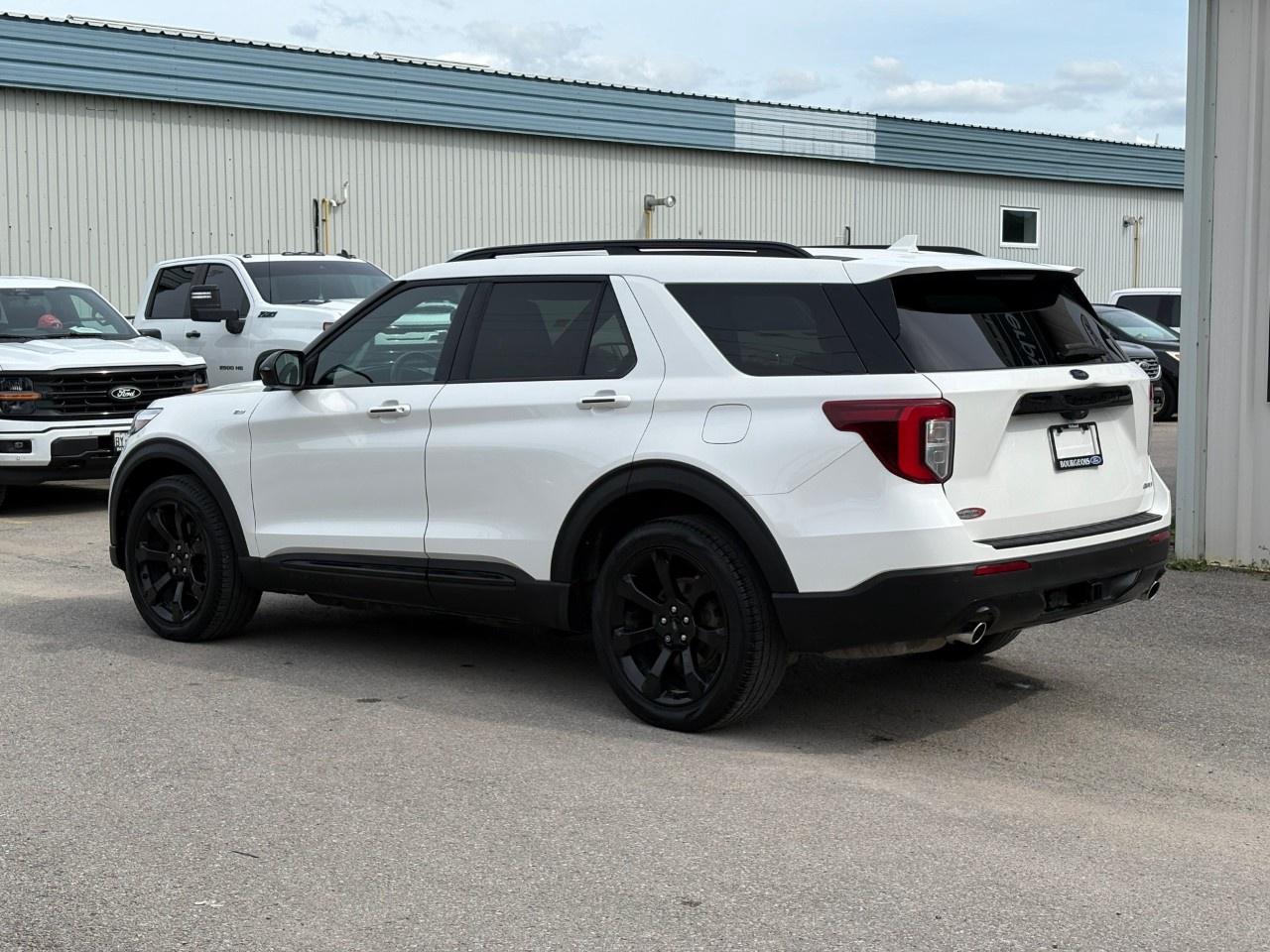 2023 Ford Explorer ST-Line 4WD Photo