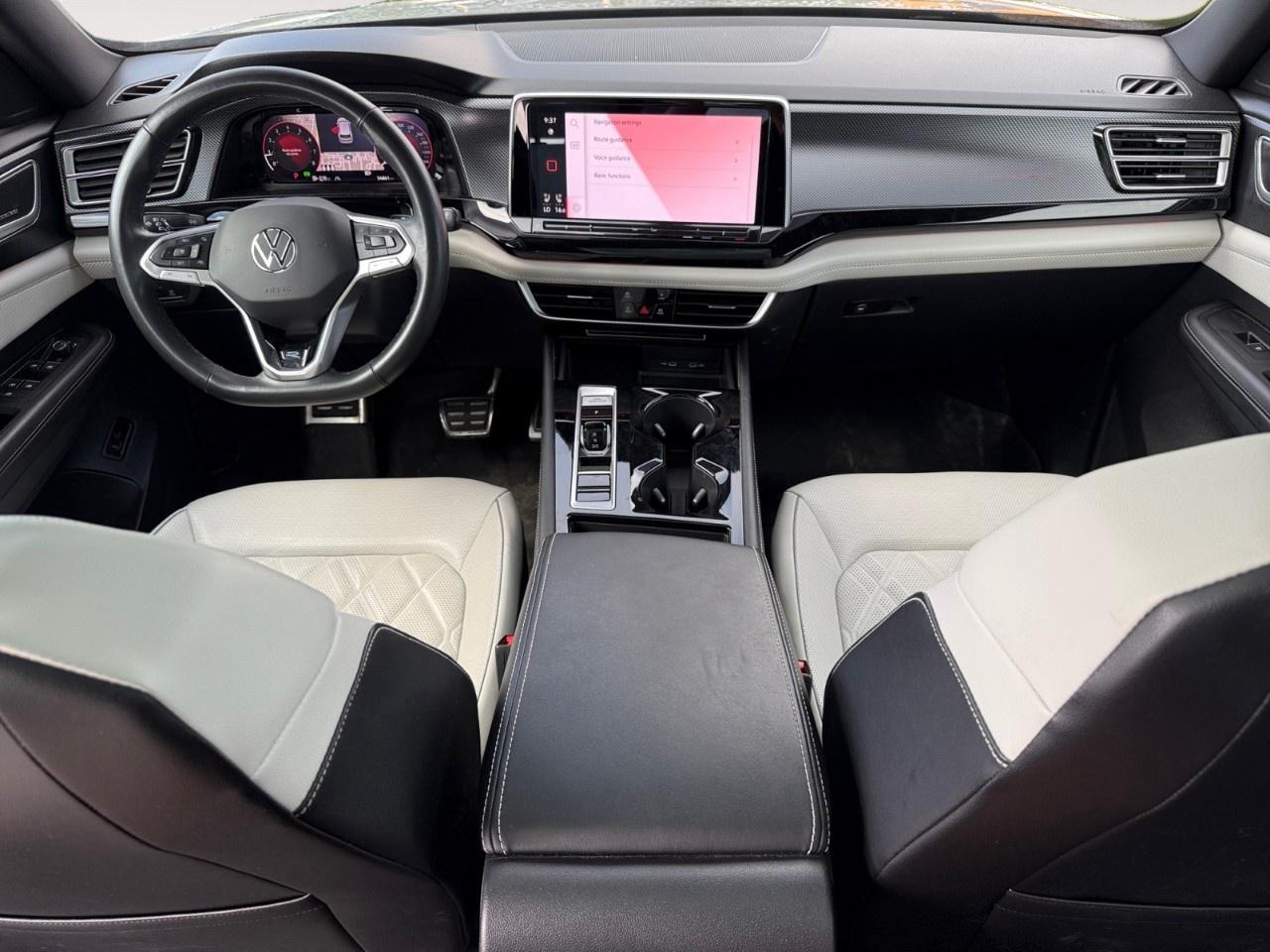 2024 Volkswagen Atlas Cross Sport Execline 2.0 TSI 4MOTION Photo