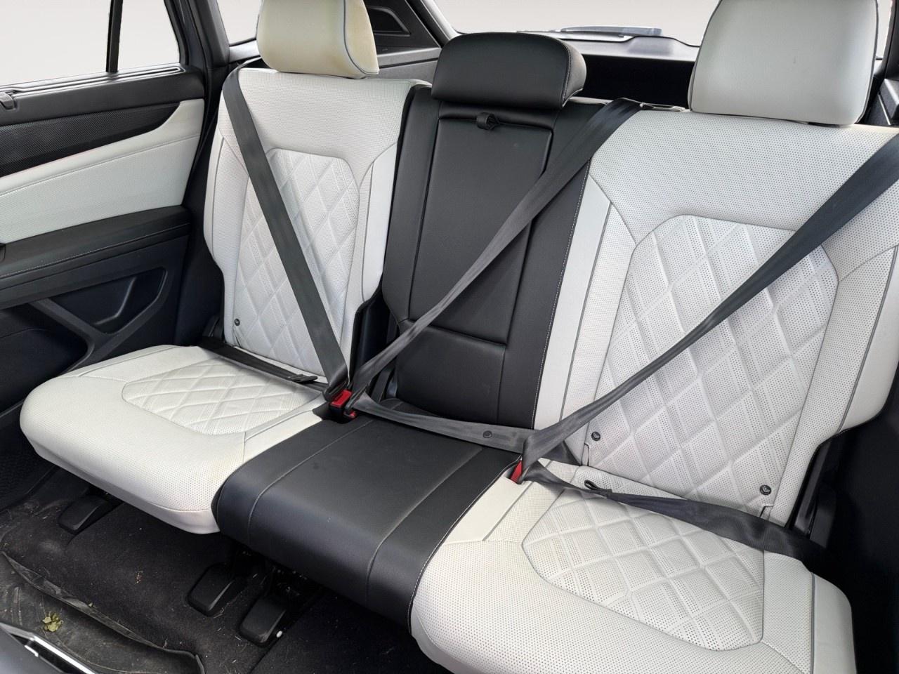 2024 Volkswagen Atlas Cross Sport Execline 2.0 TSI 4MOTION Photo