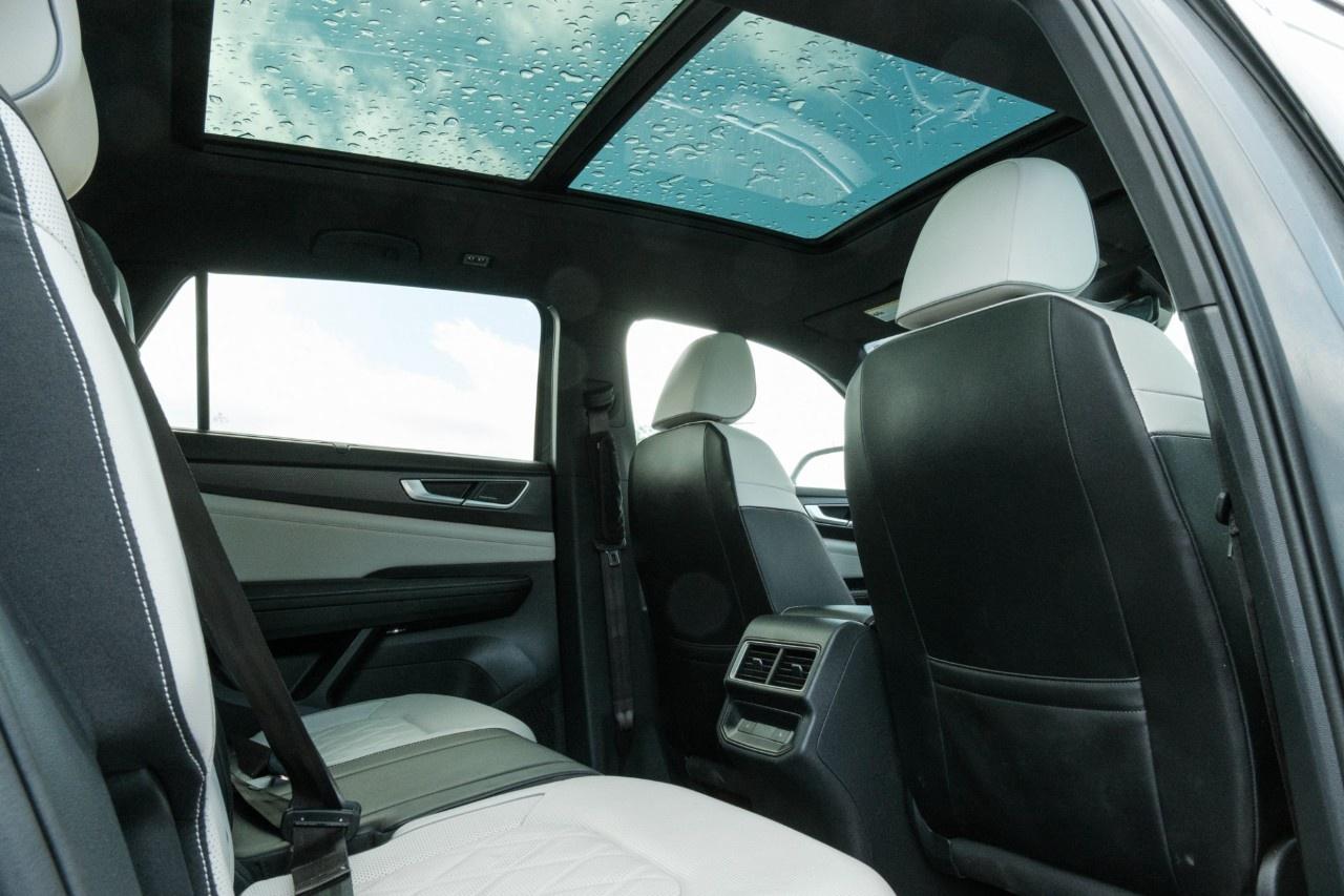 2024 Volkswagen Atlas Cross Sport Execline 2.0 TSI 4MOTION Photo