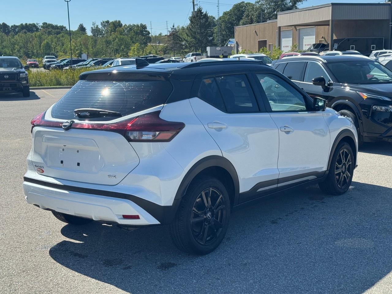 2023 Nissan Kicks SR FWD Photo