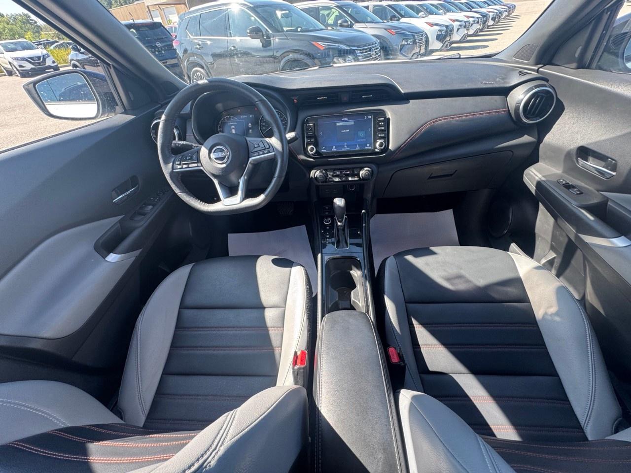 2023 Nissan Kicks SR FWD Photo