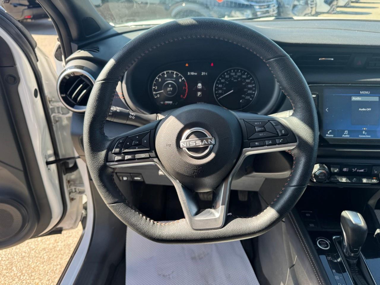 2023 Nissan Kicks SR FWD Photo