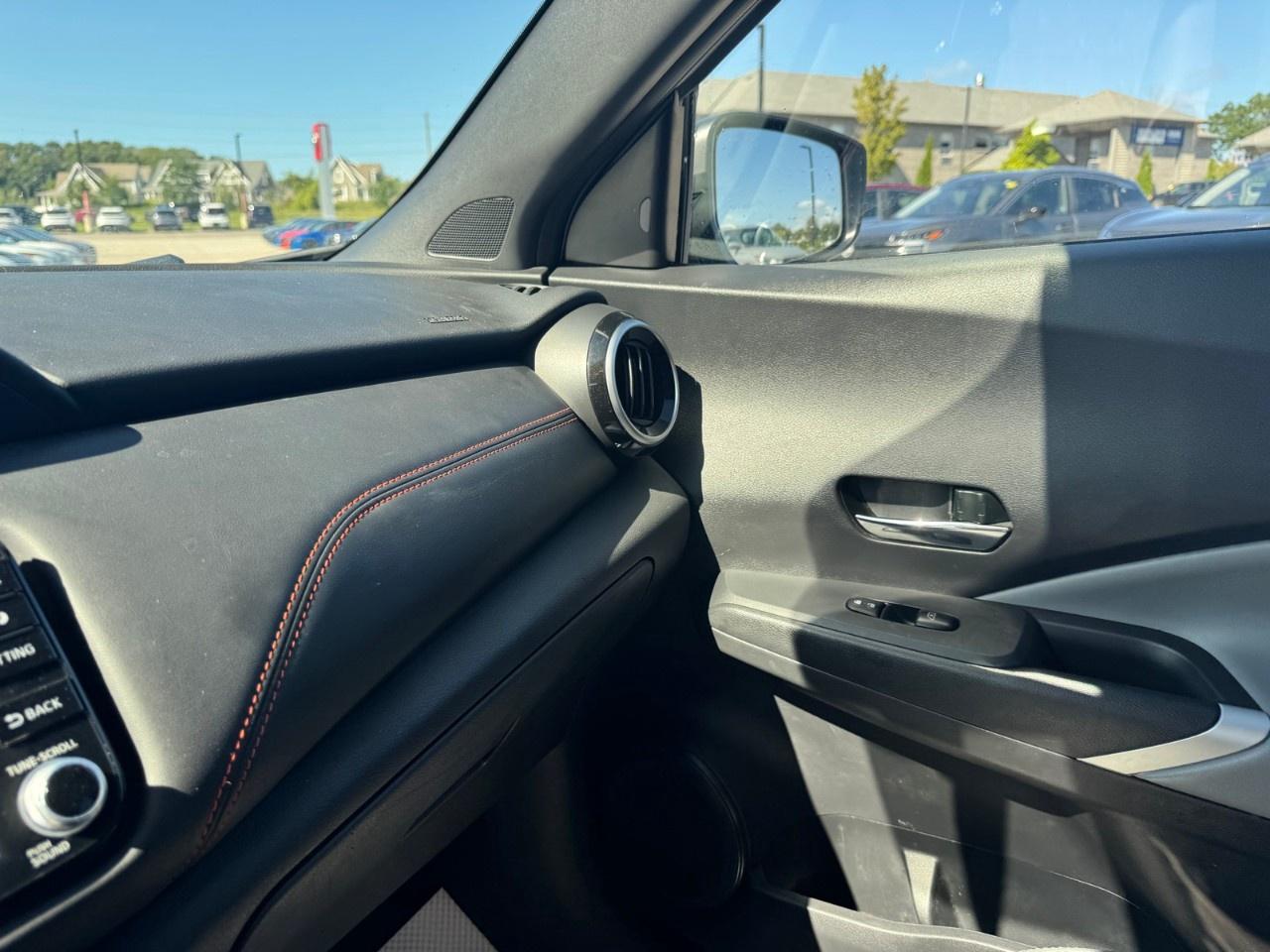 2023 Nissan Kicks SR FWD Photo