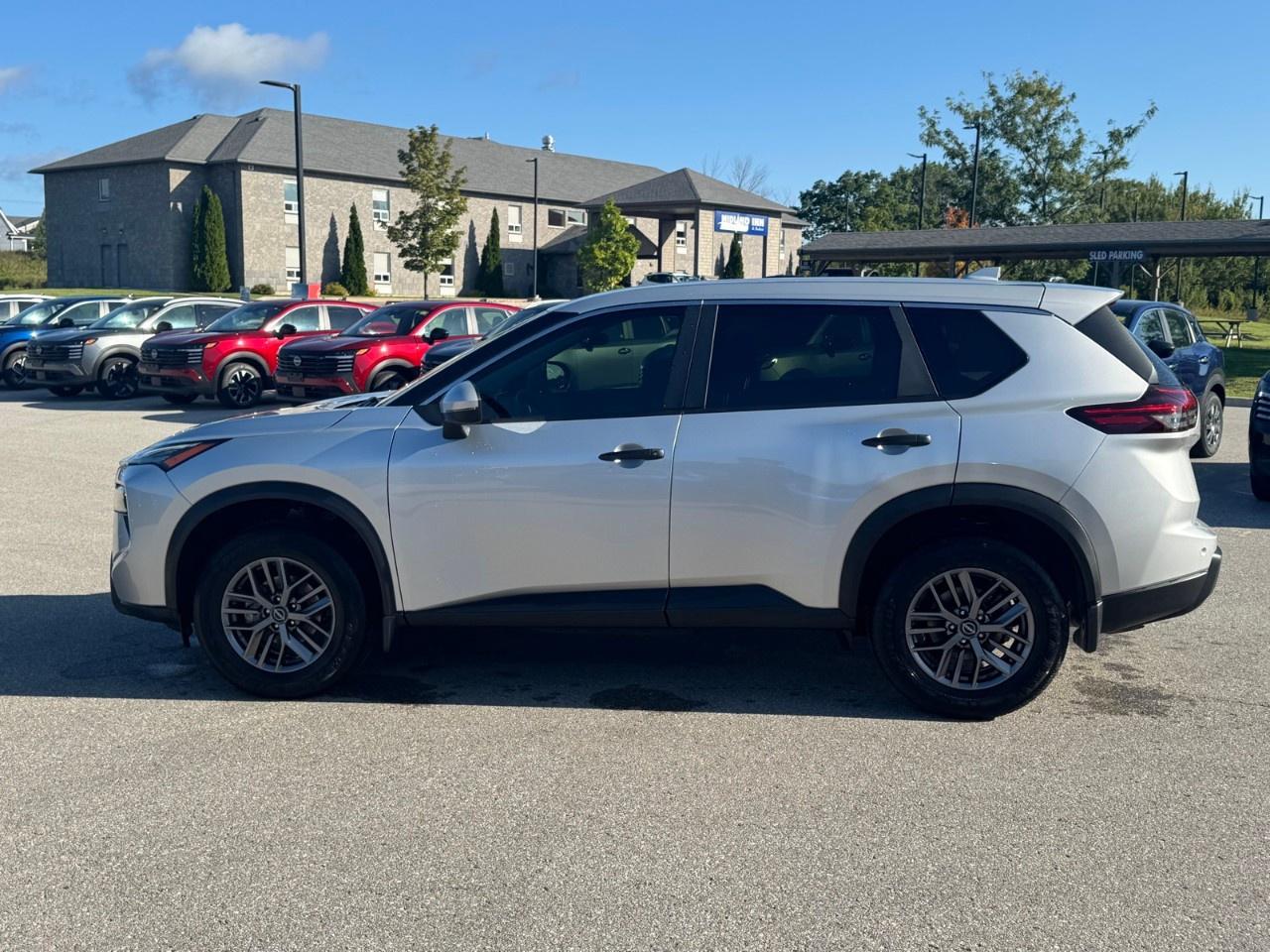 2024 Nissan Rogue AWD S Photo