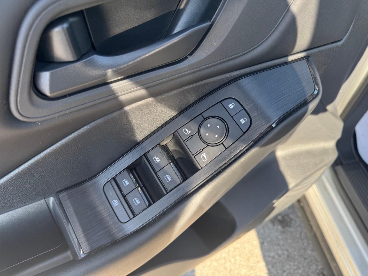 2024 Nissan Rogue AWD S Photo