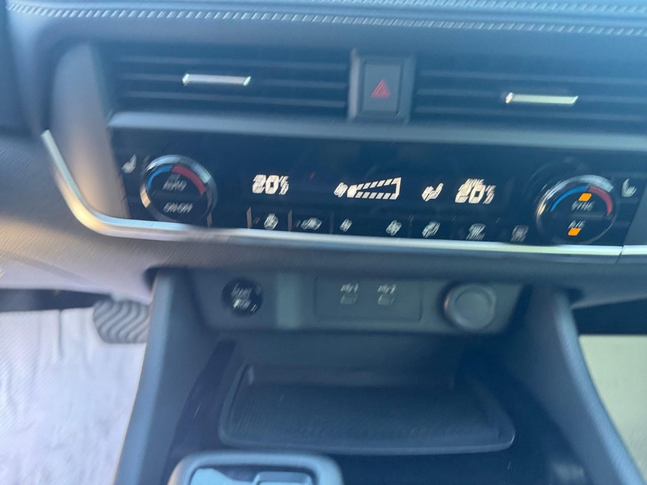 2024 Nissan Rogue AWD S Photo