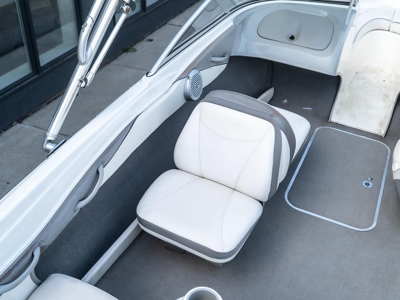 2008 Bayliner 185 Inboard 4.3 L Mercury Photo7