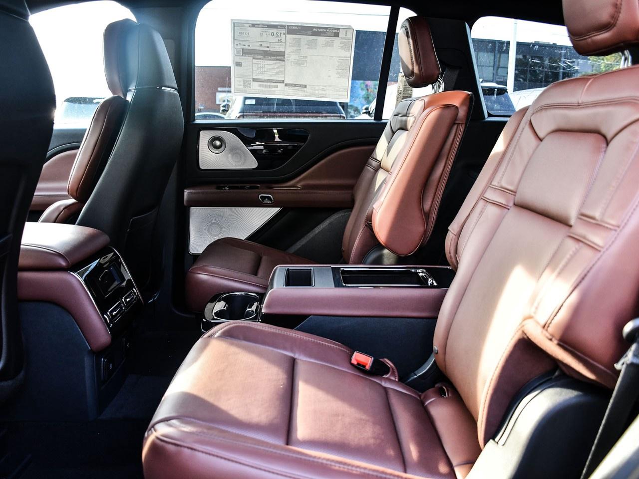 2027 Lincoln Aviator Reserve AWD Photo