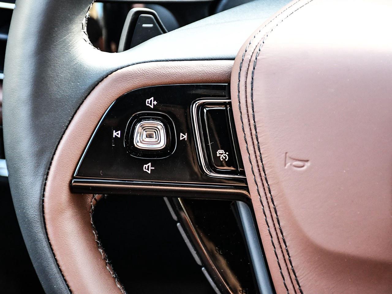 2027 Lincoln Aviator Reserve AWD Photo