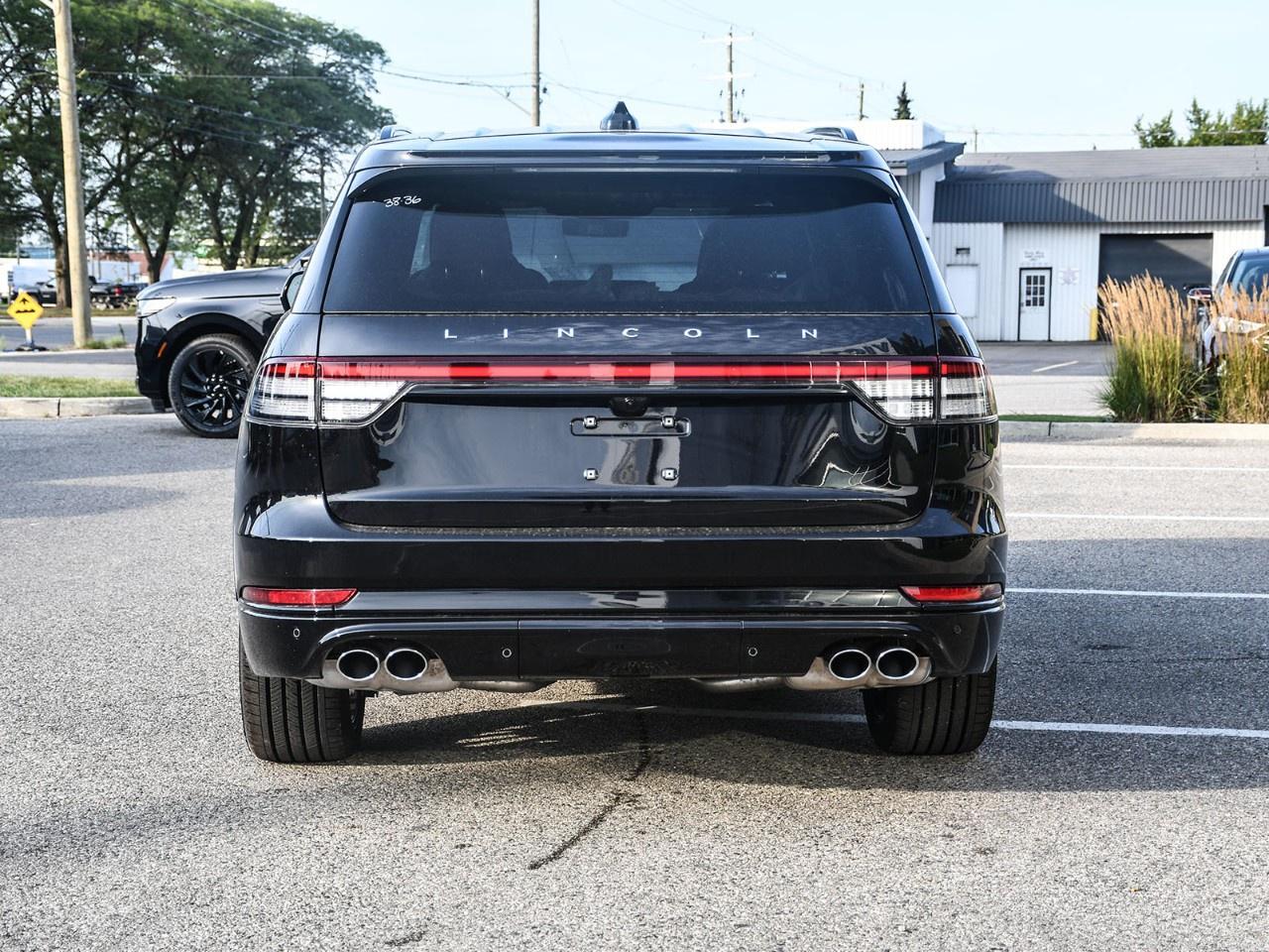 2027 Lincoln Aviator Reserve AWD Photo