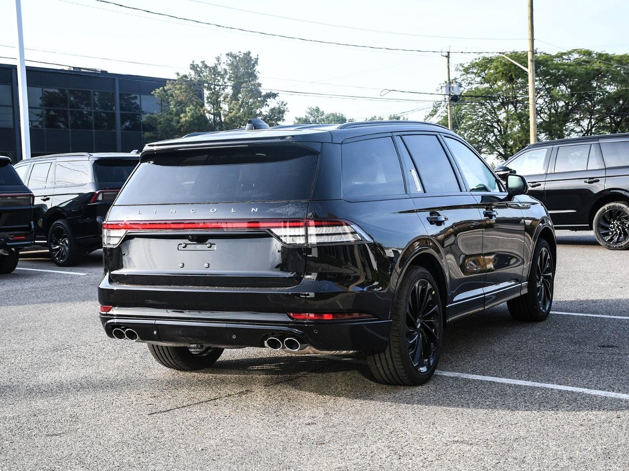 2027 Lincoln Aviator Reserve AWD Photo