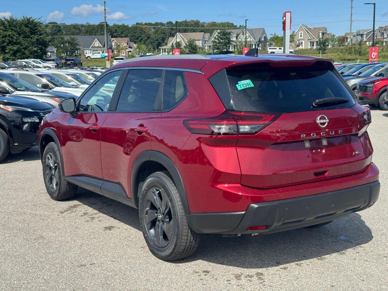 2026 Nissan Rogue AWD SV Moonroof Photo