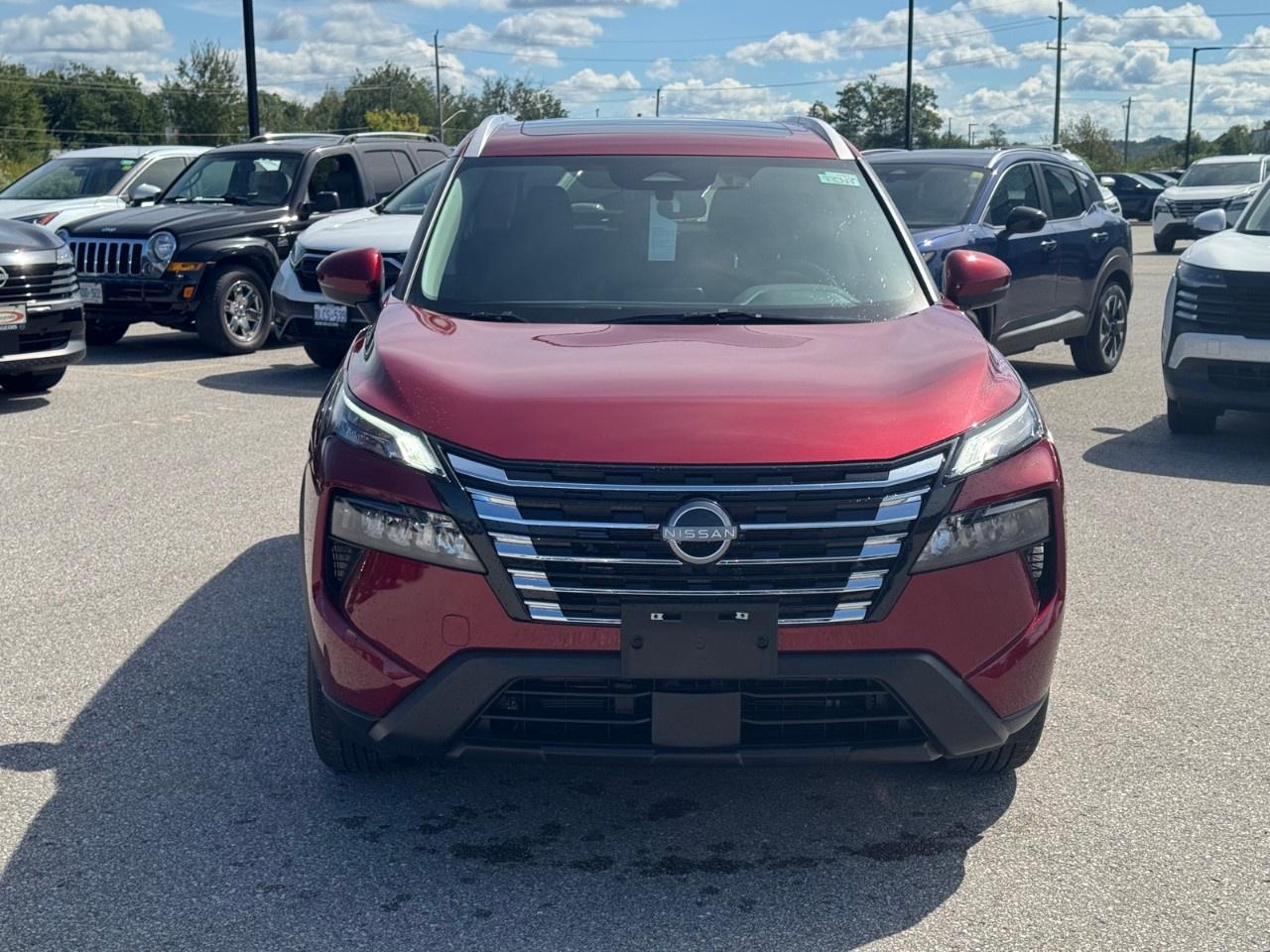 2026 Nissan Rogue AWD SV Moonroof Photo