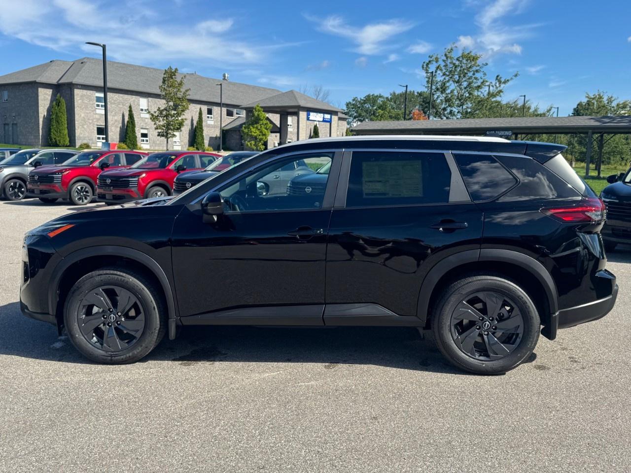 2026 Nissan Rogue AWD SV Moonroof Photo