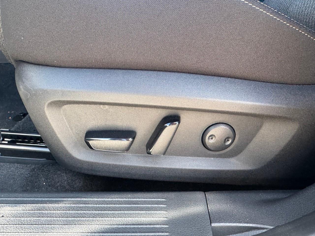 2026 Nissan Rogue AWD SV Moonroof Photo