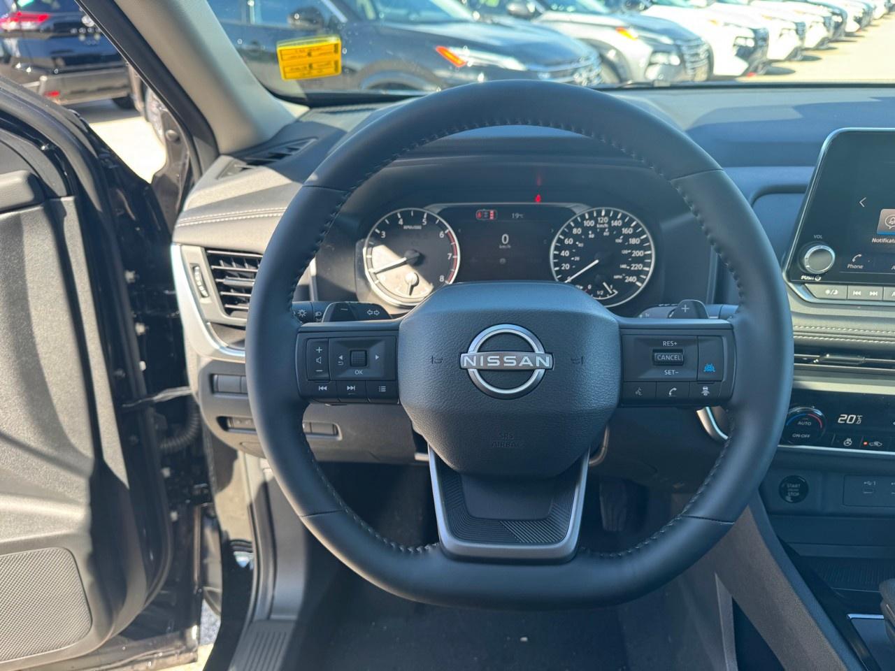 2026 Nissan Rogue AWD SV Moonroof Photo
