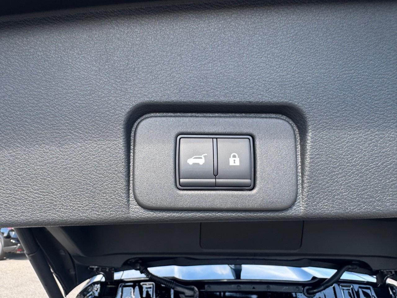 2026 Nissan Rogue AWD SV Moonroof Photo
